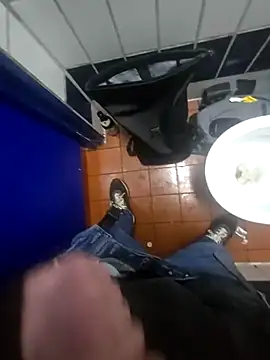 Snapshot of BlnAktivGay chatting on February 2026 10:03:02 AM BlnAktivGay online show from February 2026 10:03:02 AM