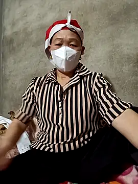 LoveShae 01 online show from February 2026 05:00:02 PM