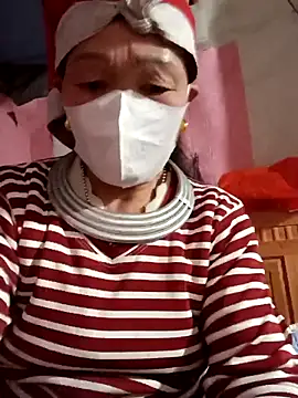 LoveShae 01 online show from February 2026 04:58:02 PM