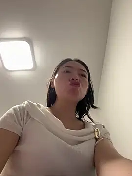 Cheating-wife online show from May 2026 12:24:02 PM
