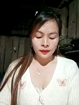 Snapshot of Bling_sexy chatting on January 2026 12:20:01 PM Bling sexy online show from January 2026 12:20:01 PM