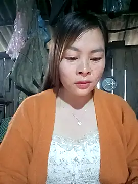 Snapshot of Bling_sexy chatting on February 2026 12:38:02 AM Bling sexy online show from February 2026 12:38:02 AM