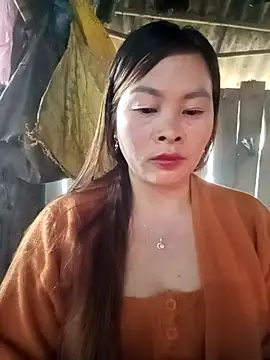 Snapshot of Bling_sexy chatting on February 2026 07:10:02 AM Bling sexy online show from February 2026 07:10:02 AM