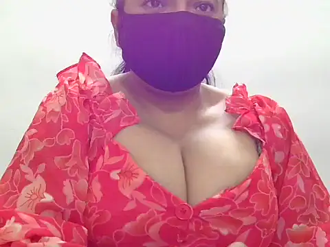 Snapshot of GaggingGirl_ chatting on February 2026 03:06:02 PM GaggingGirl online show from February 2026 03:06:02 PM