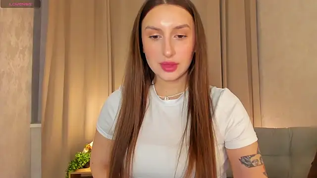 Celine Coello online show from April 2026 01:17:01 PM