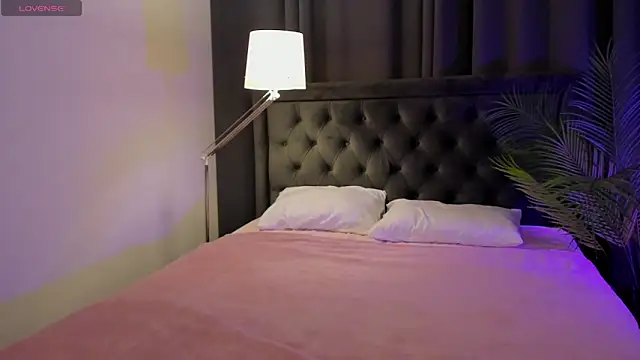 Celine Coello online show from May 2026 08:37:02 PM