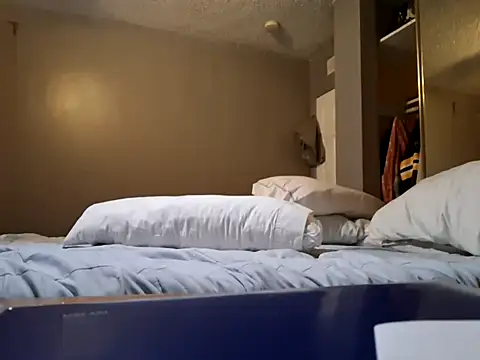 Hrnymanedawg13 online show from February 2026 08:46:01 AM