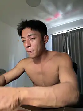 Yooo17 online show from March 2026 07:03:02 AM