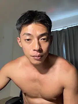 Yooo17 online show from March 2026 06:51:01 AM