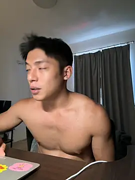 Yooo17 online show from April 2026 08:28:02 AM