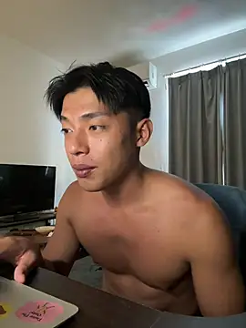 Yooo17 online show from June 2026 07:47:02 AM
