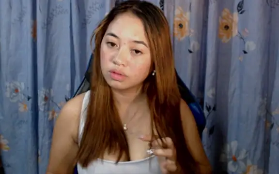 pinay mayahiga online show from April 2026 03:58:01 PM