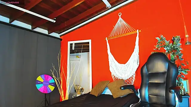 maria Turner1 online show from May 2026 09:58:02 AM