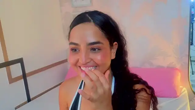 Emma Thompssonn online show from April 2026 05:30:01 PM