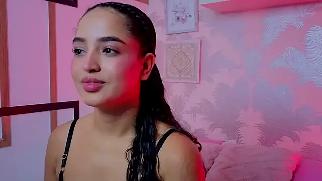 Emma Thompssonn online show from June 2026 12:19:01 PM
