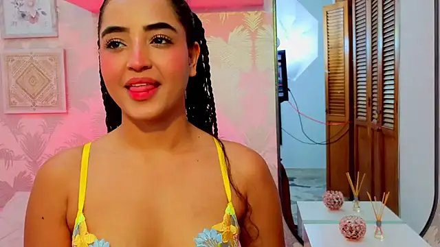 Emma Thompssonn online show from July 2026 12:14:02 PM