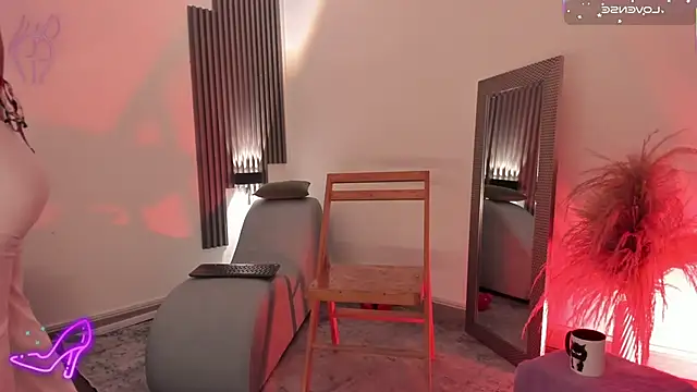 Snapshot of fransheskarossi chatting on January 2026 01:27:02 PM fransheskarossi online show from January 2026 01:27:02 PM