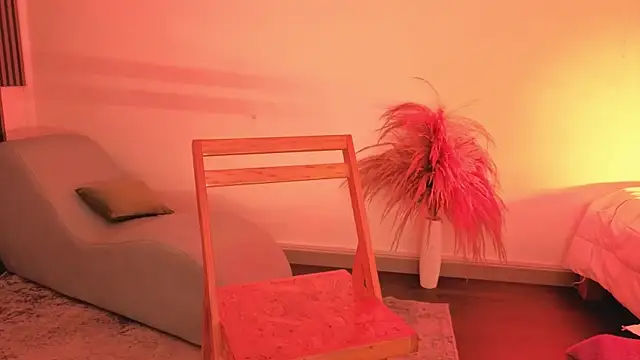 Snapshot of fransheskarossi chatting on February 2026 12:23:01 PM fransheskarossi online show from February 2026 12:23:01 PM