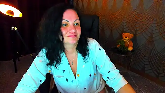 IrissMoon online show from May 2026 04:19:02 AM