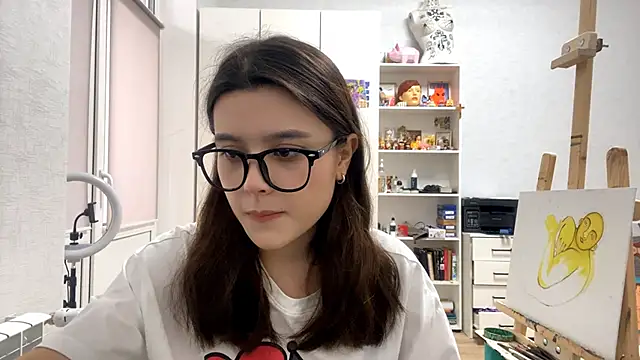 SaintMari online show from March 2026 12:23:01 PM