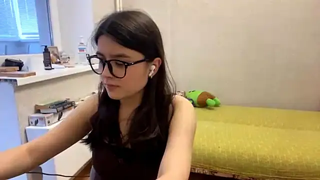 SaintMari online show from June 2026 03:18:01 PM