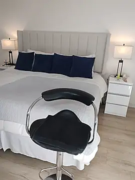 candyxtreox online show from February 2026 02:53:02 PM