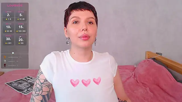 Elise Day online show from May 2026 10:36:01 AM
