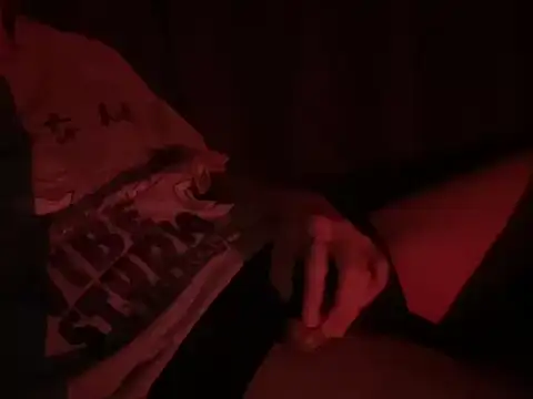 Snapshot of LEO_shy chatting on February 2026 05:39:02 PM LEO shy online show from February 2026 05:39:02 PM