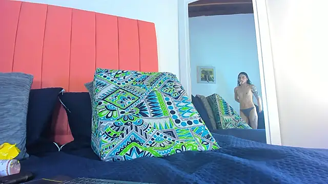 Snapshot of rose_thompson19 chatting on February 2026 07:40:01 PM rose thompson19 online show from February 2026 07:40:01 PM