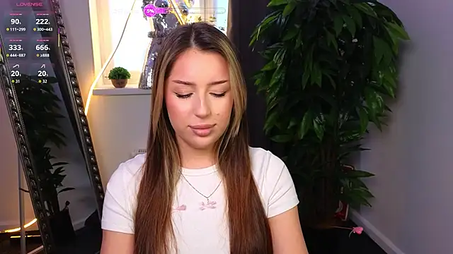 Snapshot of AnikaHarryson chatting on January 2026 01:16:02 PM AnikaHarryson online show from January 2026 01:16:02 PM