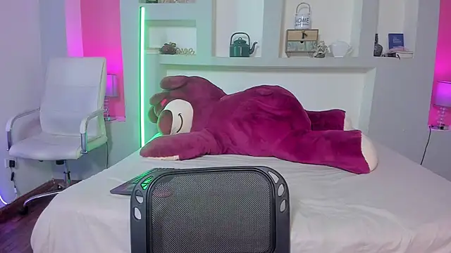 Snapshot of Rosy_Sweet chatting on February 2026 11:53:01 AM Rosy Sweet online show from February 2026 11:53:01 AM