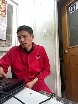 Snapshot of santiObrero chatting on February 2026 07:51:02 PM santiObrero online show from February 2026 07:51:02 PM