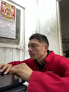 Snapshot of santiObrero chatting on February 2026 07:54:01 PM santiObrero online show from February 2026 07:54:01 PM