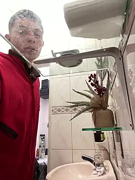 Snapshot of santiObrero chatting on February 2026 03:23:02 PM santiObrero online show from February 2026 03:23:02 PM