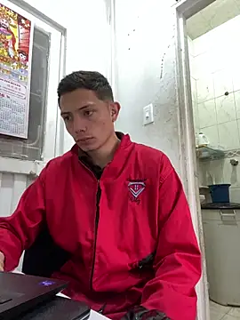 Snapshot of santiObrero chatting on February 2026 03:24:02 PM santiObrero online show from February 2026 03:24:02 PM