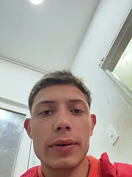 Snapshot of santiObrero chatting on May 2026 03:09:02 PM santiObrero online show from May 2026 03:09:02 PM
