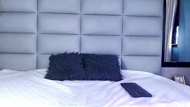 miss-liz- online show from March 2026 07:14:01 PM