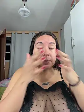 Snapshot of Nailealipsglossy chatting on February 2026 09:02:01 AM Nailealipsglossy online show from February 2026 09:02:01 AM