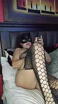 Linamadura online show from July 2026 03:25:02 AM