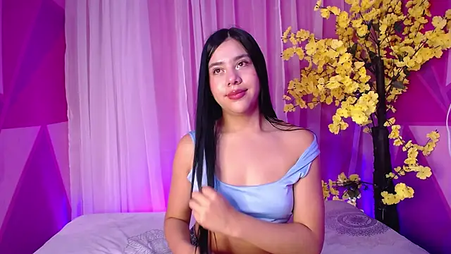 Lory Bonny online show from February 2026 12:12:01 PM