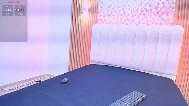 Amira Alzahra online show from February 2026 05:22:02 AM