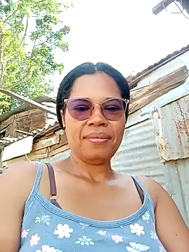 Snapshot of Yandris_1212 chatting on February 2026 02:14:01 PM Yandris 1212 online show from February 2026 02:14:01 PM