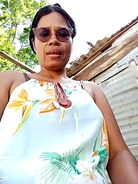 Snapshot of Yandris_1212 chatting on February 2026 02:05:02 PM Yandris 1212 online show from February 2026 02:05:02 PM