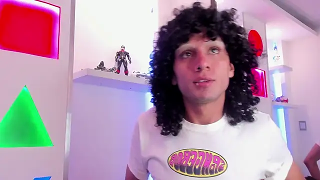 Snapshot of 4L3JX chatting on January 2026 01:15:01 PM 4L3JX online show from January 2026 01:15:01 PM