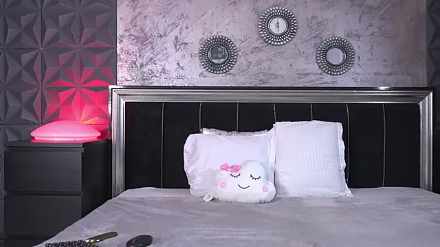 Tarra Star online show from March 2026 07:09:01 PM