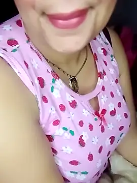 Snapshot of Naughty-Yousra chatting on February 2026 05:44:02 AM Naughty-Yousra online show from February 2026 05:44:02 AM