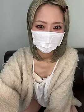 yumi0025 online show from January 2026 05:22:02 AM