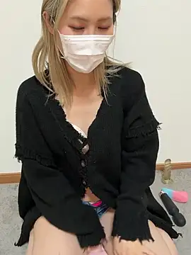 yumi0025 online show from February 2026 05:51:01 AM