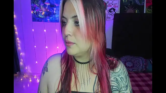 Snapshot of lunaa_rayy420 chatting on January 2026 08:18:01 AM lunaa rayy420 online show from January 2026 08:18:01 AM