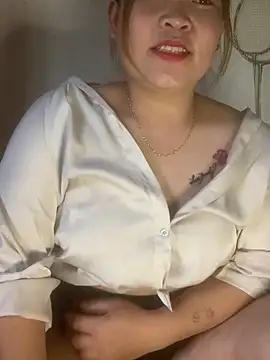 Snapshot of Chendy69 chatting on February 2026 02:04:01 AM Chendy69 online show from February 2026 02:04:01 AM